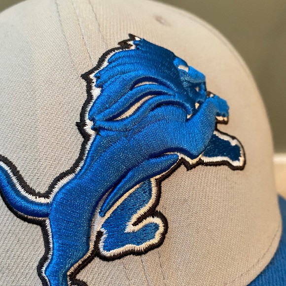 Lions 59fifty New Era cap. Size 75/8 - Picture 3 of 4